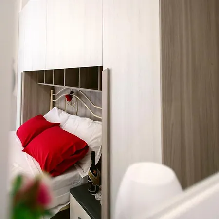 Apartman Flower's House 24 - - *