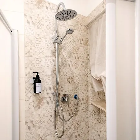 Apartman Flower's House 24 - - Molfetta