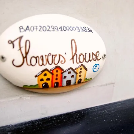 Flower's House 24 - - * Molfetta