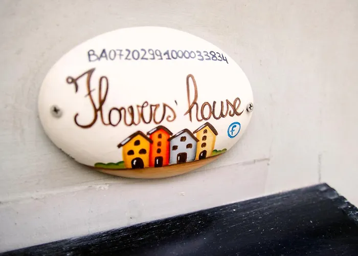 Flower's House 24 - - * Molfetta